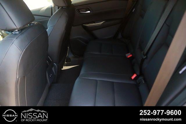 2026 Nissan Rogue 2026.5 FWD Dark Armor