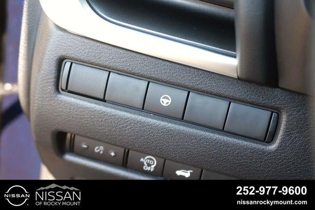 2026 Nissan Rogue 2026.5 FWD Dark Armor