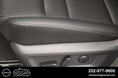 2026 Nissan Rogue 2026.5 FWD Dark Armor