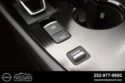 2026 Nissan Rogue 2026.5 FWD Dark Armor