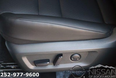2026 Nissan Rogue 2026.5 FWD Dark Armor