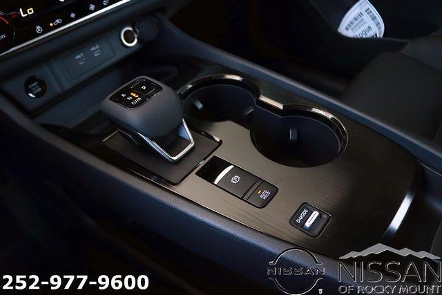 2026 Nissan Rogue 2026.5 FWD Dark Armor