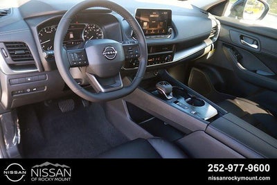 2026 Nissan Rogue 2026.5 FWD Dark Armor