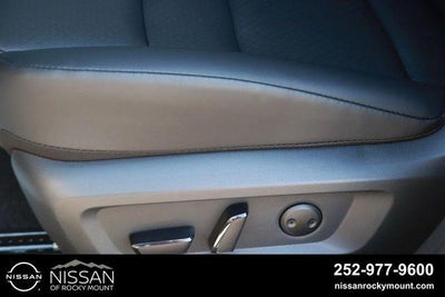2026 Nissan Rogue 2026.5 FWD Dark Armor