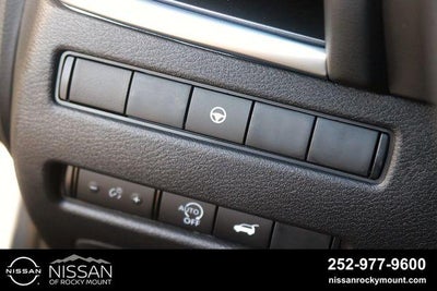 2026 Nissan Rogue 2026.5 FWD Dark Armor