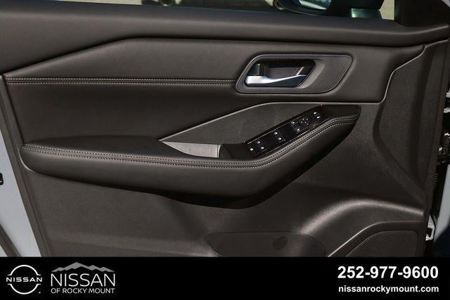 2026 Nissan Rogue 2026.5 FWD Dark Armor