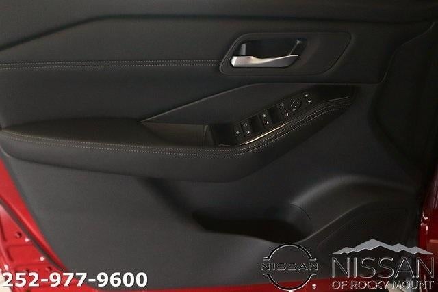 2026 Nissan Rogue 2026.5 FWD Dark Armor