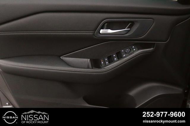 2026 Nissan Rogue 2026.5 FWD Dark Armor