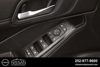 2026 Nissan Rogue 2026.5 FWD Dark Armor
