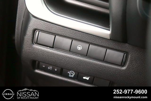 2026 Nissan Rogue 2026.5 FWD Dark Armor