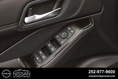 2026 Nissan Rogue 2026.5 FWD Dark Armor