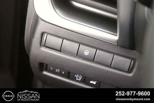 2026 Nissan Rogue 2026.5 FWD Dark Armor