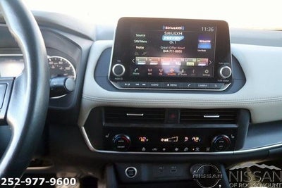 2023 Nissan Rogue FWD SV