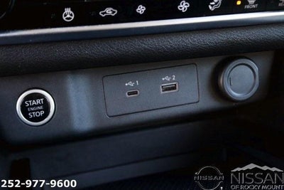 2023 Nissan Rogue FWD SV