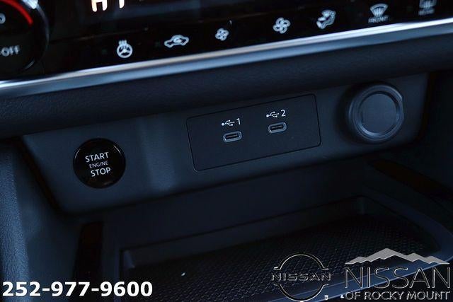 2026 Nissan Rogue 2026.5 FWD Dark Armor