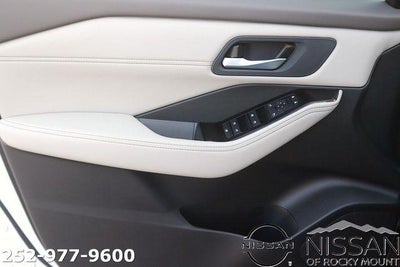 2026 Nissan Rogue 2026.5 FWD Dark Armor