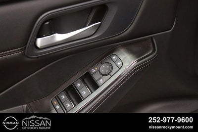 2026 Nissan Rogue 2026.5 FWD Dark Armor