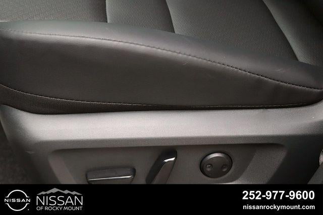 2026 Nissan Rogue 2026.5 FWD Dark Armor