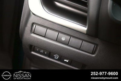 2026 Nissan Rogue 2026.5 FWD Dark Armor