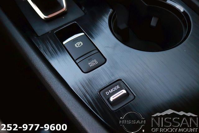 2026 Nissan Rogue 2026.5 FWD Dark Armor