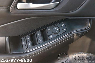 2026 Nissan Rogue 2026.5 FWD Dark Armor