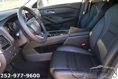 2026 Nissan Rogue 2026.5 FWD Dark Armor