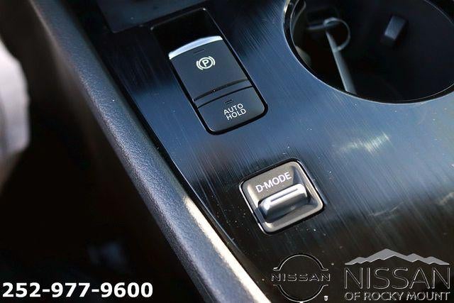 2026 Nissan Rogue 2026.5 FWD Dark Armor