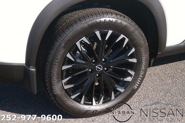 2026 Nissan Rogue 2026.5 FWD Dark Armor