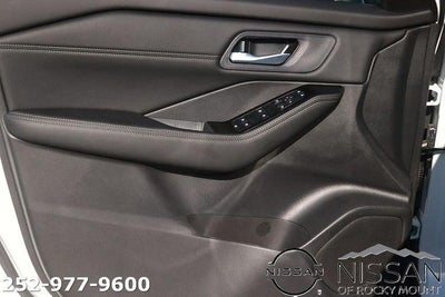 2026 Nissan Rogue 2026.5 FWD Dark Armor