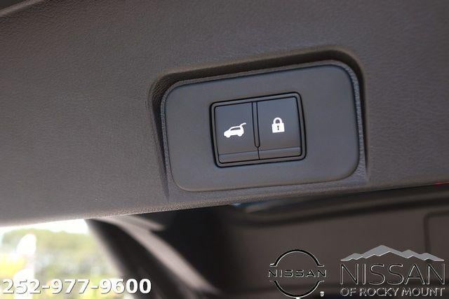 2026 Nissan Rogue 2026.5 FWD Dark Armor