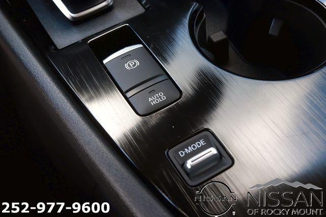 2026 Nissan Rogue 2026.5 FWD Dark Armor
