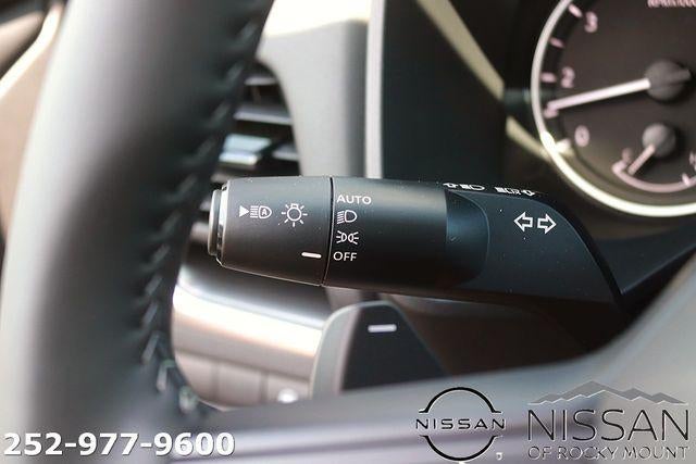 2026 Nissan Rogue 2026.5 FWD Dark Armor