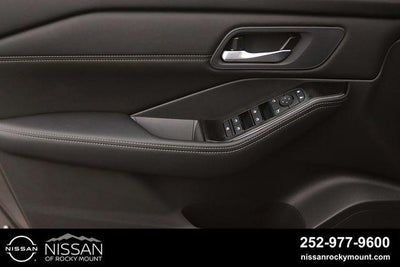 2026 Nissan Rogue 2026.5 FWD Dark Armor