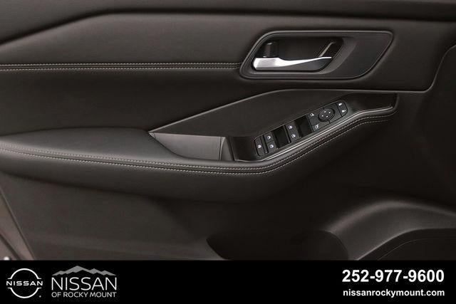 2026 Nissan Rogue 2026.5 FWD Dark Armor