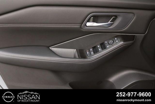 2026 Nissan Rogue 2026.5 FWD Dark Armor