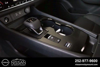 2026 Nissan Rogue 2026.5 FWD Dark Armor