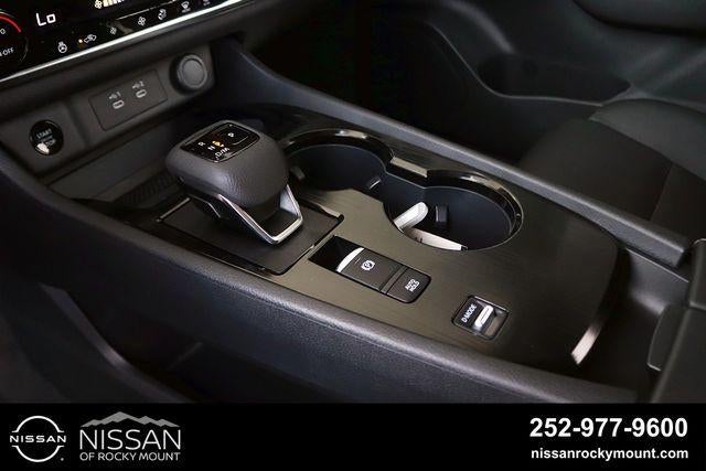 2026 Nissan Rogue 2026.5 FWD Dark Armor
