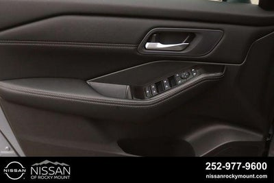 2026 Nissan Rogue 2026.5 FWD Dark Armor
