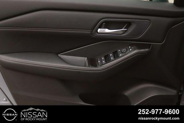 2026 Nissan Rogue 2026.5 FWD Dark Armor