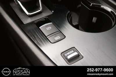 2026 Nissan Rogue 2026.5 FWD Dark Armor