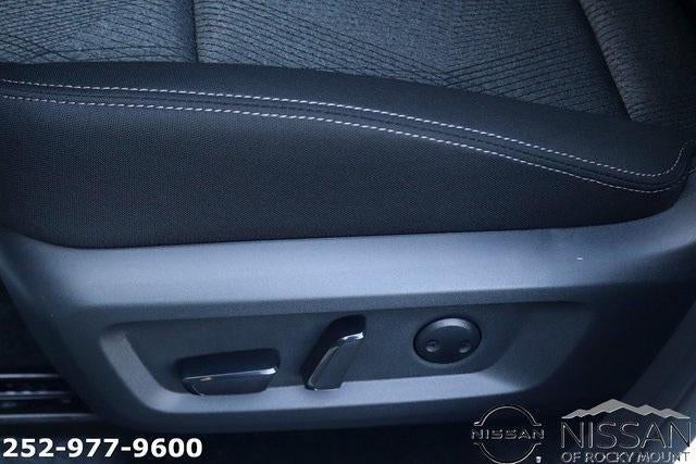 2026 Nissan Rogue FWD SV *Ltd Avail*