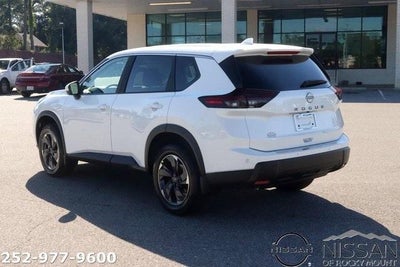 2026 Nissan Rogue FWD SV *Ltd Avail*