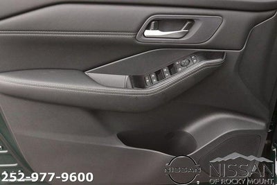 2026 Nissan Rogue 2026.5 FWD Dark Armor