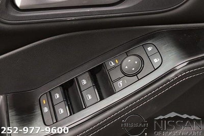 2026 Nissan Rogue 2026.5 FWD Dark Armor