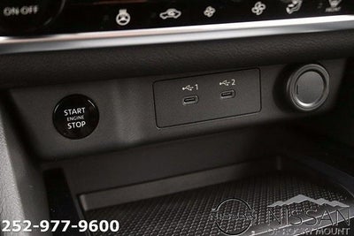 2026 Nissan Rogue 2026.5 FWD Dark Armor