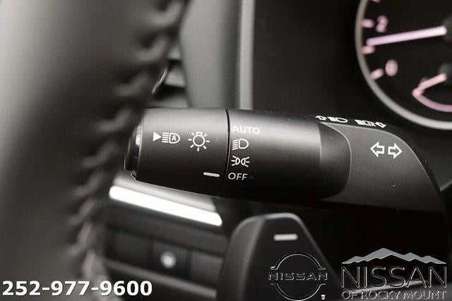 2026 Nissan Rogue 2026.5 FWD Dark Armor