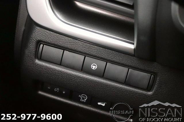 2026 Nissan Rogue 2026.5 FWD Dark Armor