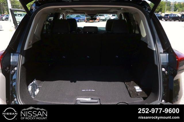2026 Nissan Rogue 2026.5 FWD Dark Armor