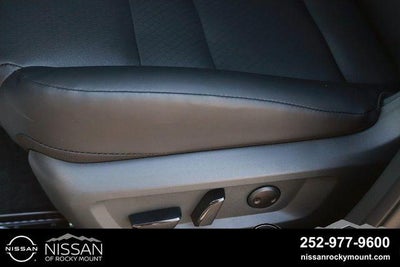 2026 Nissan Rogue 2026.5 FWD Dark Armor