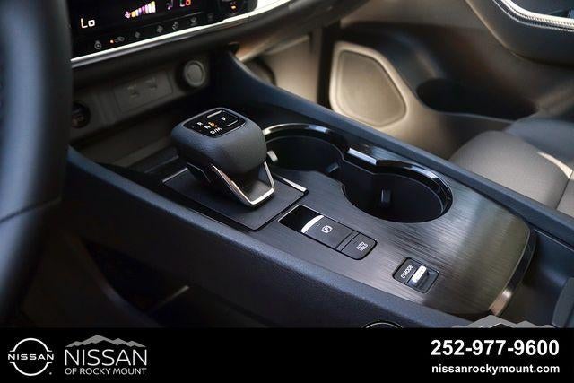2026 Nissan Rogue 2026.5 FWD Dark Armor